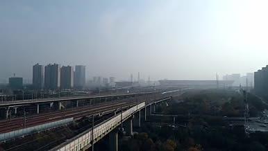 大气震撼航拍郑州高铁高清4k视频的预览图